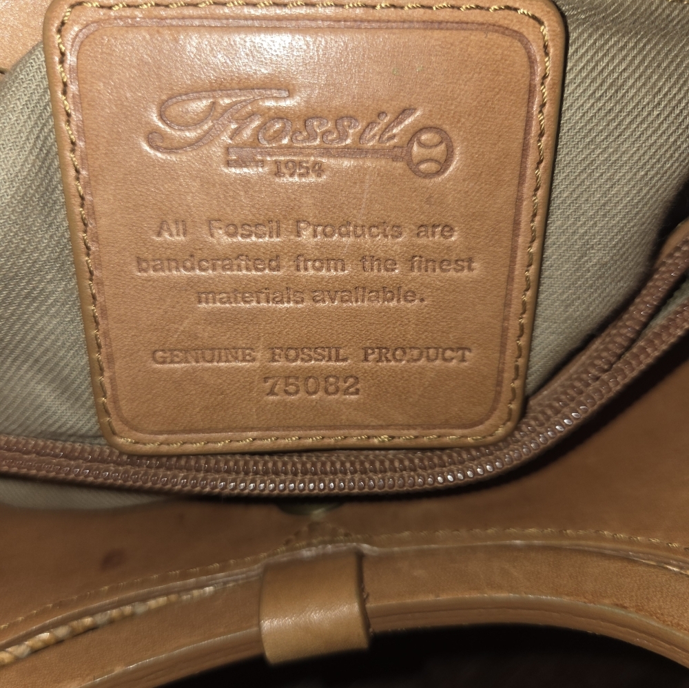 Fossil Tan Woven Shoulder Bag Purse. - Picture 3 of 6
